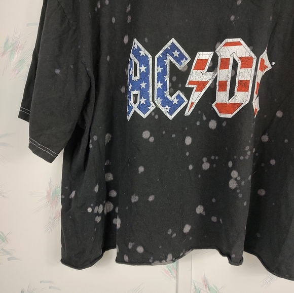 ACDC 1980 U.S. Tour Graphic Tee - Picture 3 of 8